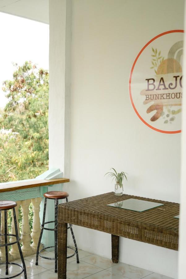 Bajo Bunkhouse Hostel Labuan Bajo Exterior photo